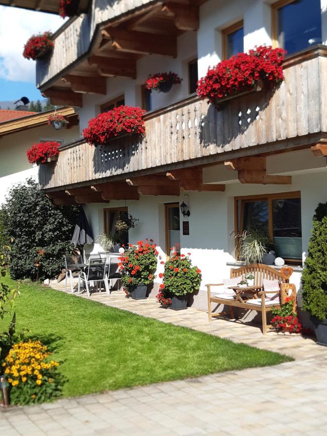 Haus Roland Apartment Zell am Ziller Exterior foto